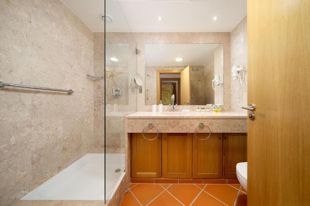 Al - Apartamento Vila Sol F5 T Картейра Экстерьер фото