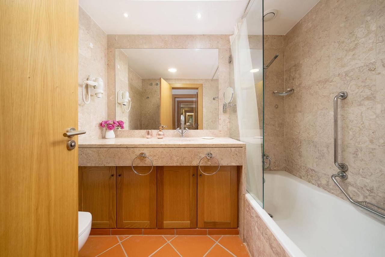 Al - Apartamento Vila Sol F5 T Картейра Экстерьер фото